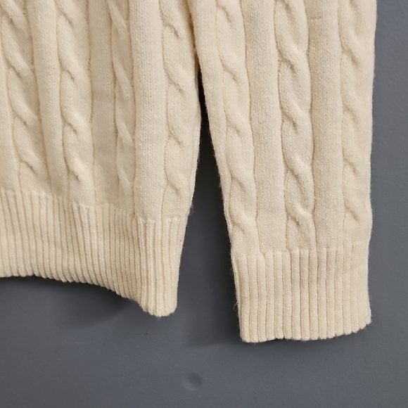 #26 LIKE NEW Joe Fresh Ivory Cable Knit Sweater PTP 21.5 - Picture 5 of 7